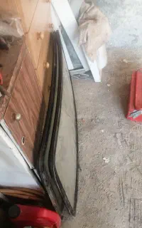 شیشه عقب پیکان