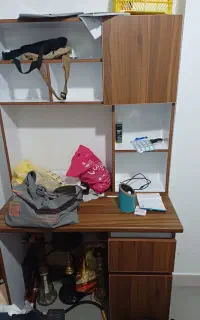 میز تحریر سالم دوماه خریدیم
