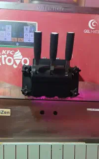 دستگاه بستنی قیفی