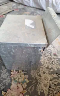 جعبه اهنی نو