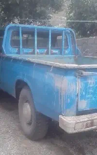 سنگ رودخانه ،کود حیوانی .شن ماسه