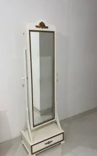 آینه قدی