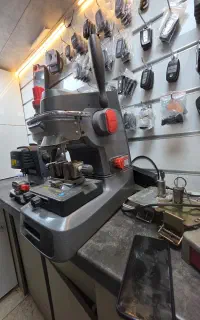 کلید سازی سیار ۲۴ ساعته شبانه روز ی سه سوت