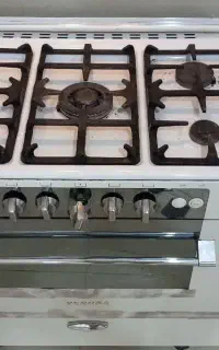اجاق گاز فر دار جوجه گردان