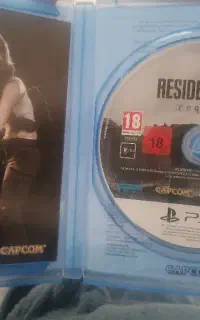 دیسک red dead 2 و re9