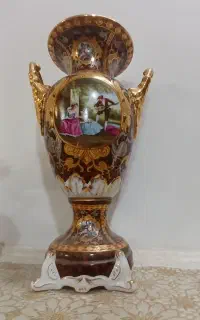 گلدان چینی خارجی دوعدد و دیسک چینی