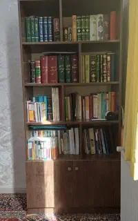 کتابخانه و دراور