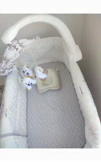 تخت کنارمادر ملورین کاملا نو