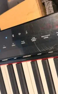 پیانو تاشو سوزوکی و کونیکس