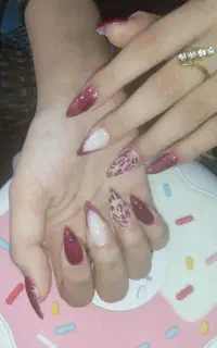 کاشت ناخن باکمترین هزینه