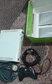 ایکس باکس xbox 360 با هارد ۵۰۰ گیگ