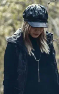 مدلینگ خانم جوان
