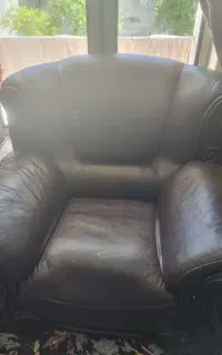 مبل چرم مشکی