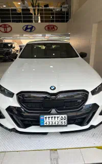 بی‌ام‌و ۵۳۰ مدل ۲۰۲۴ پلاک دایم ارس