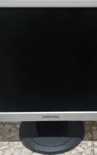 مانیتور LCD
