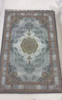 روفرشی (فرش برااتاق خواب)