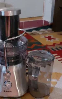 ابمیوه گیری بنسس