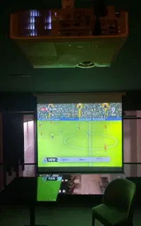 ویدیو پروژکتور/مسابقه فوتبال/تصویر شفاف