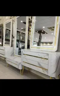 کنسول و آینه