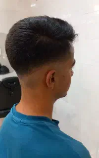 مدل آرایشگری