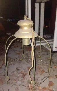 لوستر قدیمیه رنگ طلایی