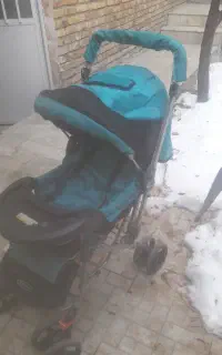 کالسکه اصل چیکو و ساک حمل کودک در حد نو