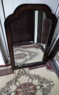 آینه ی قدیمی