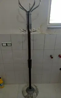 اویز ایستاده