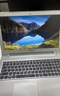 لب تاپ lenovo i5 همراه با گرافیک و ssd