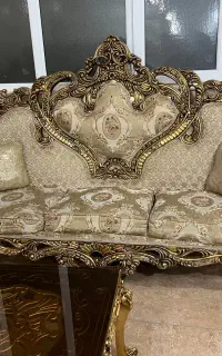 مبلمان 9نفره سلطنتی به همراه میزو دوعدد عسلی