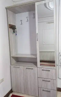 جاکفشی و کمد مهمان آینه‌دار