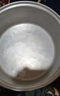 قابلمه روحی قدیمی سایز ۶۰فقط تماس تلفنی جواب میدم