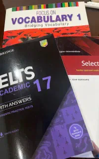 معلم زبان انگلیسی و کرهای در رویان و نور