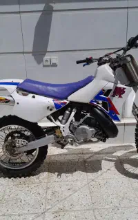 yz250