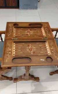 میز و صندلی دو نفره تخته نرد و شطرنج