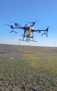 سمپاشی مزارع کشاورزی و محلول پاشی هوایی