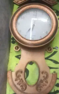 سالم و نو ساعت دیواری