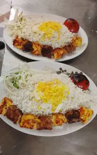 تهیه غذا برای مراسمات و شرکتها