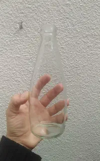 بطری شیشه ای