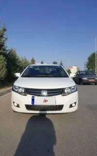 آریو مدل ۹۸ سفید