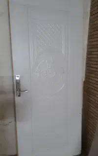 یک عدد درب نو اصلا کار گذاشته نشده به فروش میرسد