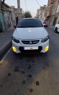 کوییک R