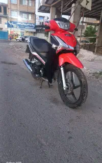 موتور سیکلت طرح ویو کریستال ۴۰۲ بی کلاج