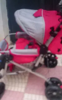 کالسکه محکم در حد نو