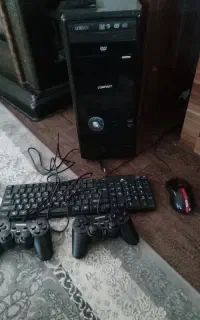 کامپیوتر سالم سالم حافظه ۵۰۰ ویندوز ۷ رم ۵۱۲