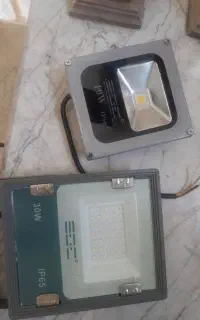 ۲عدد پروژکتور