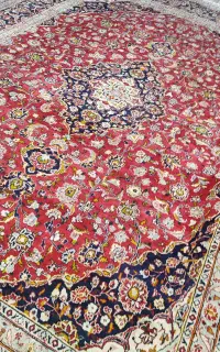فرش دستباف لچک ترنج مشهد ۱۲متری کارکرده یکی