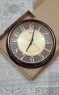 ساعت دیواری آرا