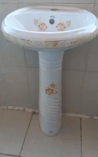 روشوی سرامیکی پایه دار