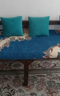 تخت چوبی